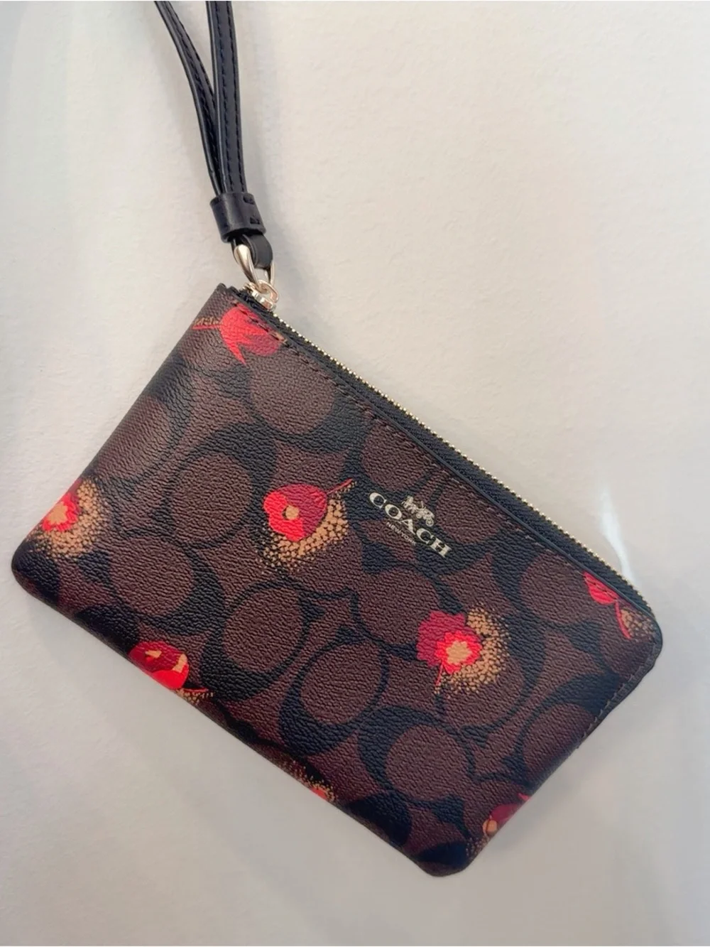 NWT COACH C6417 Corner Zip Wristlet in Signature Canvas with Pop Floral Print
